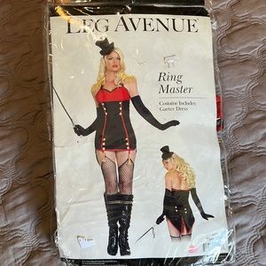 Women’s Halloween costume ring master